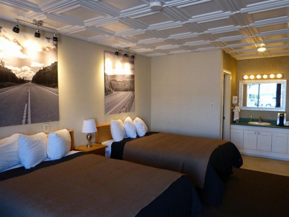 Catalina Motel Main image